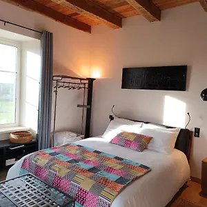 chambres-dhtes-ancien-presbytre-de-saint-mayme.midi-pyreneeshotels.com/